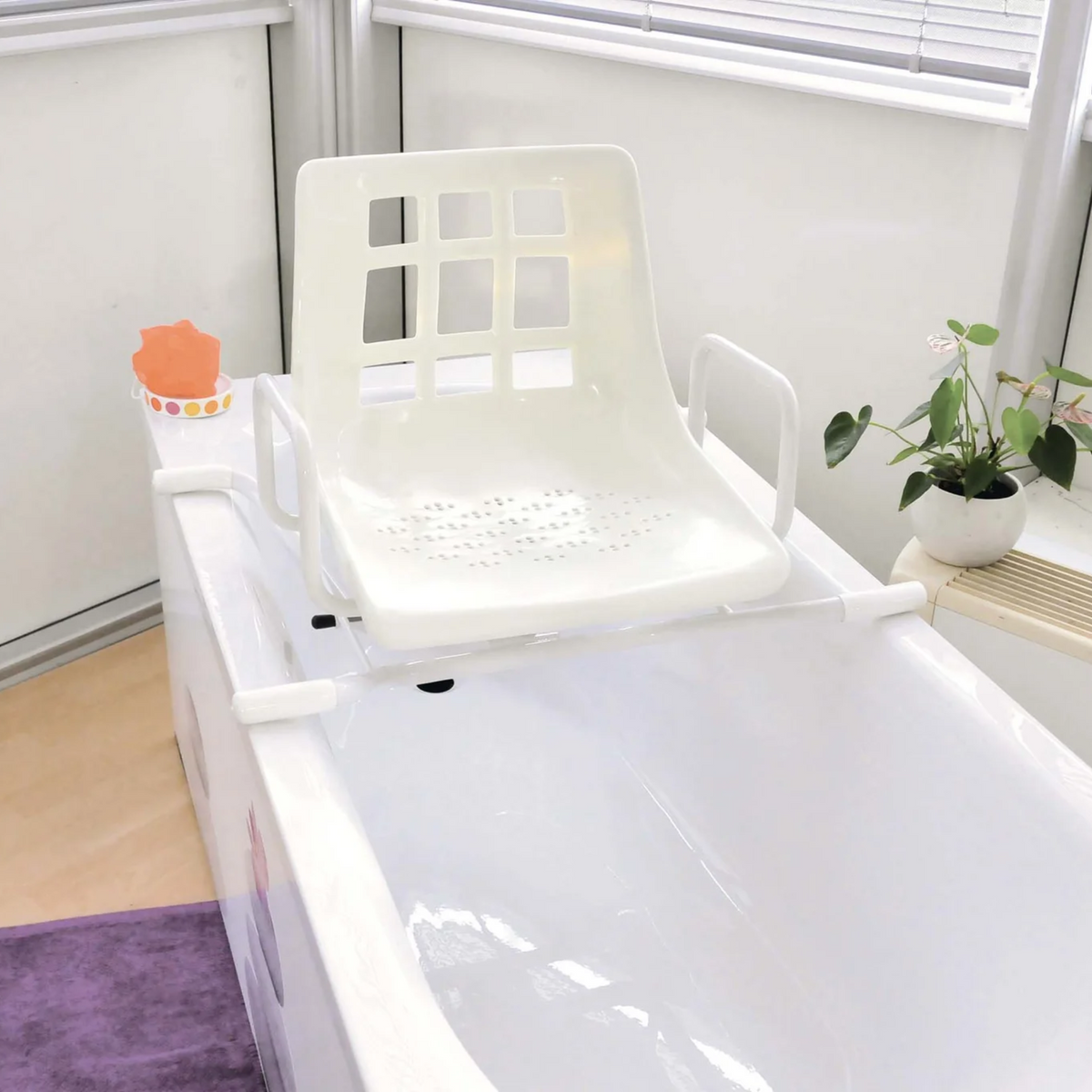 Siège de Bain Pivotant DAKARA - Drive - My Médical