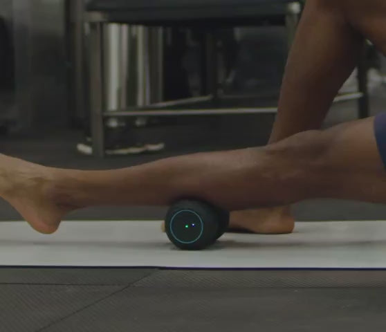 Cargar vídeo: Rouleau de massage vibrant WaveDuo - Therabody